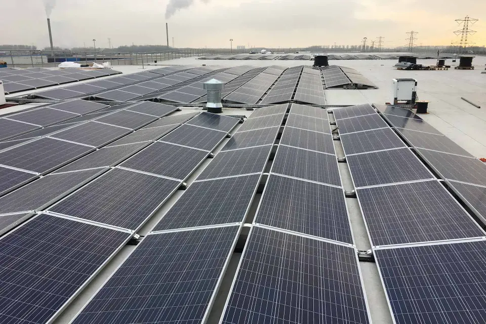 QRS   Projecten   DC Moerdijk 1
